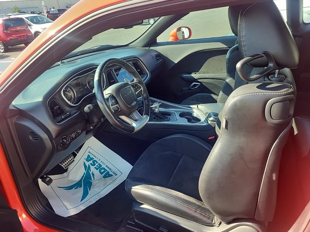 2017 Dodge Challenger SRT8 392 photo 2