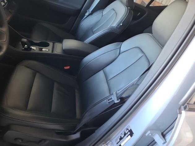 2024 Volvo XC40 Core photo 4