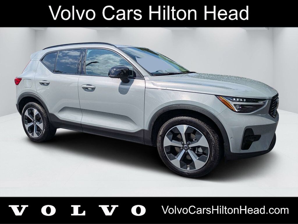 Certified 2026 Volvo XC40 B5 Plus SUV