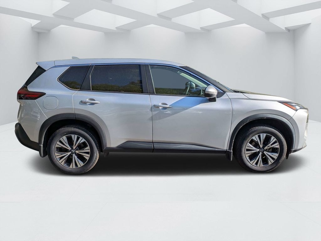 Used 2022 Nissan Rogue SV SUV