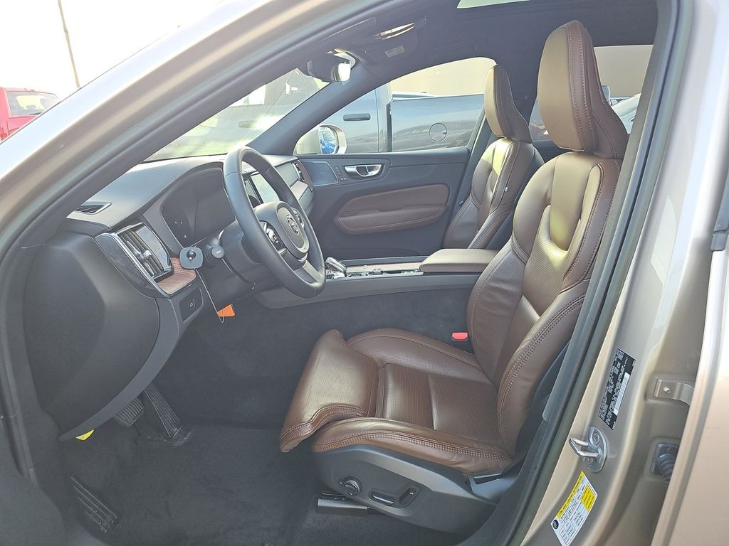 Used 2023 Volvo XC60 B5 Ultimate Bright Theme SUV