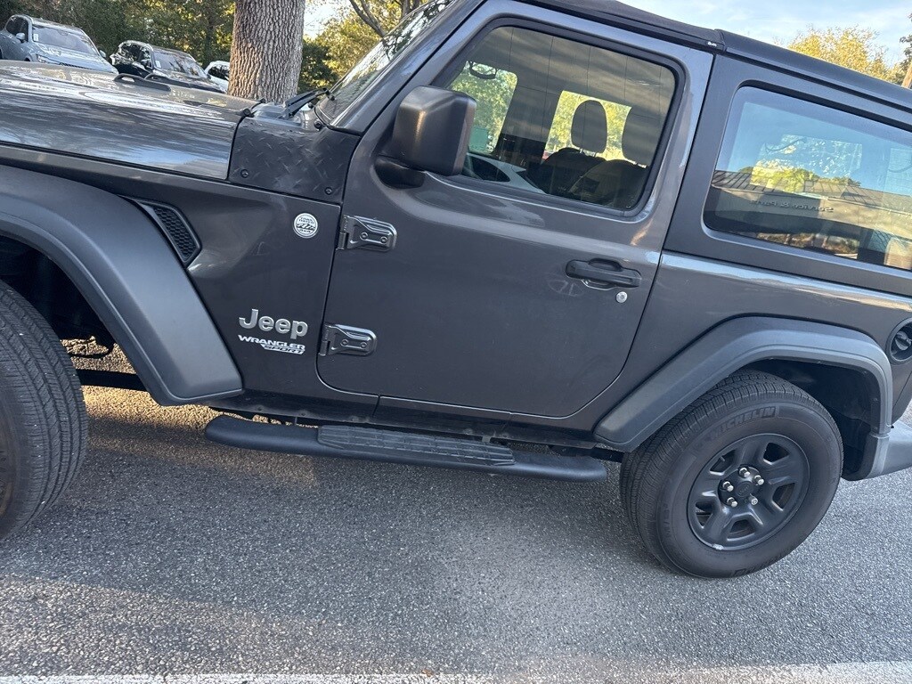 2019 Jeep Wrangler Sport photo 4