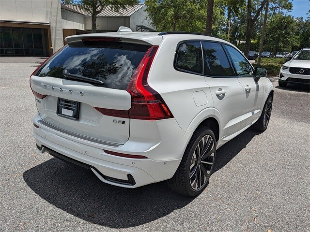 2026 Volvo XC60 photo 4