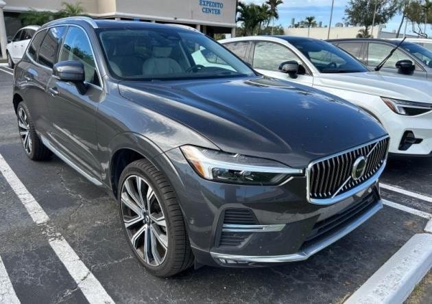 2023 Volvo XC60 Ultimate's photo