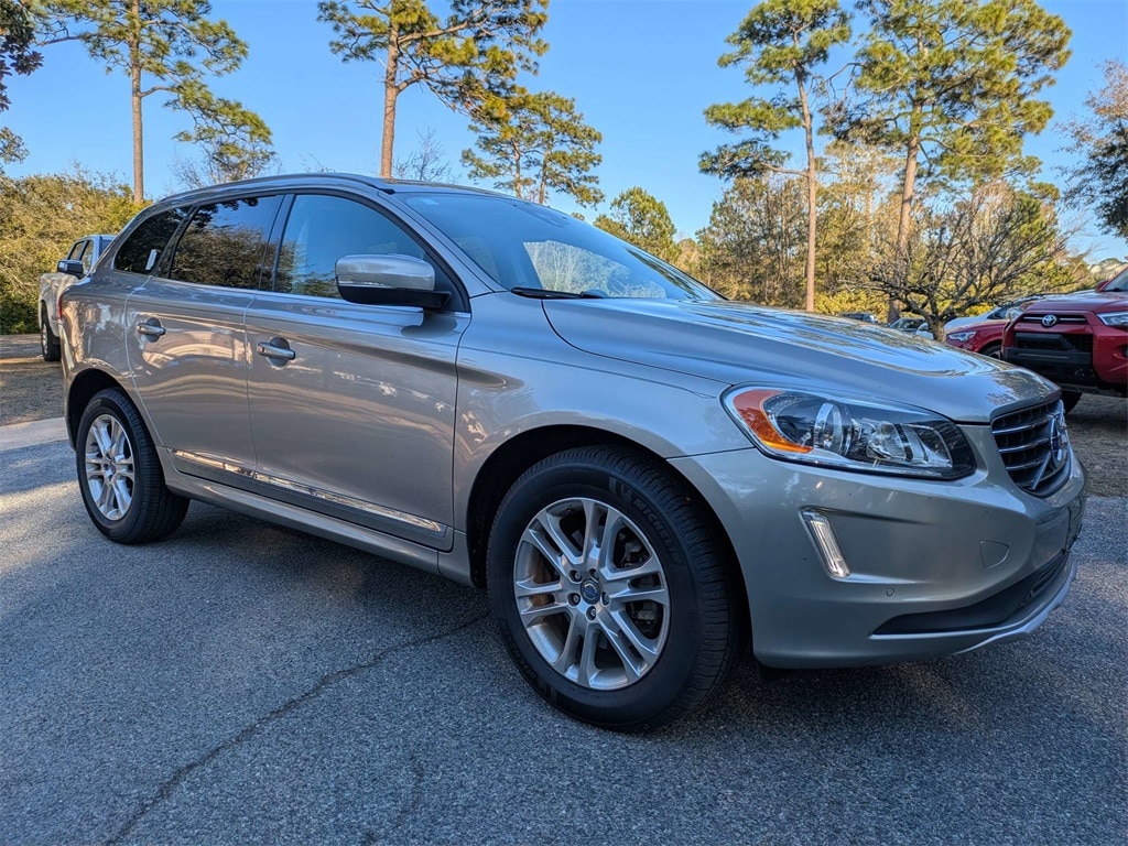 Used 2015 Volvo XC60 Premier Plus with VIN YV440MDC2F2586384 for sale in Bluffton, SC