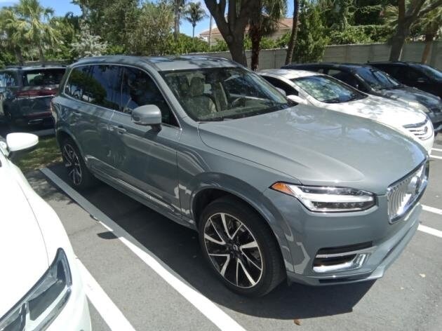 2022 Volvo XC90 Inscription R-Design Expression T8 Momentum B5 photo 2