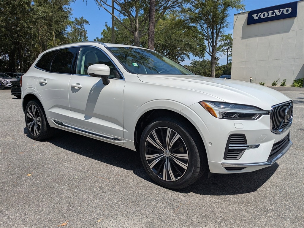 Certified 2022 Volvo XC60 Recharge Plug-In Hybrid T8 Inscription SUV