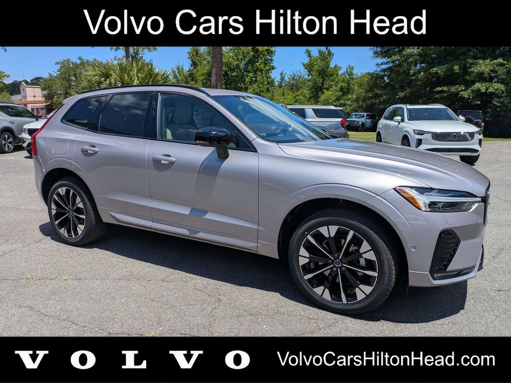 2026 Volvo XC60 B5 Plus Dark AWD's photo
