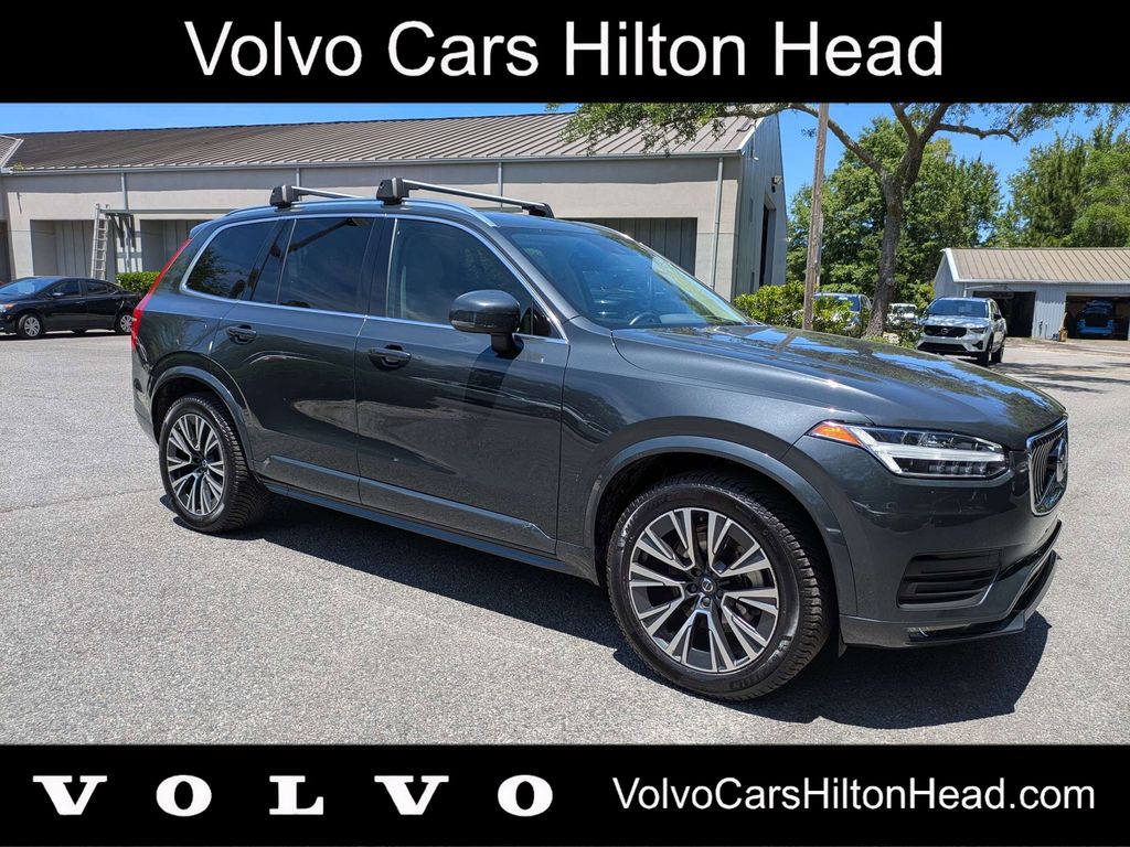 2021 Volvo XC90 T6 Momentum 6 Passenger AWD's photo