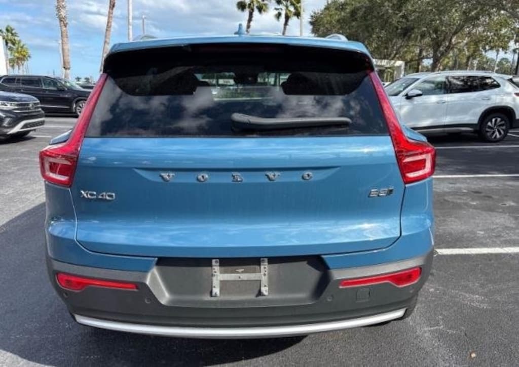 Certified 2023 Volvo XC40 B5 Plus Bright Theme SUV