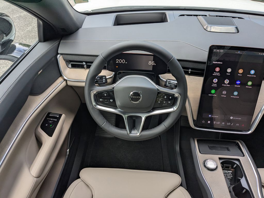 2025 Volvo EX90 Plus - Photo 16