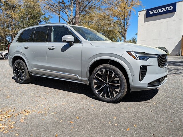 2025 Volvo XC90 Plus photo 2