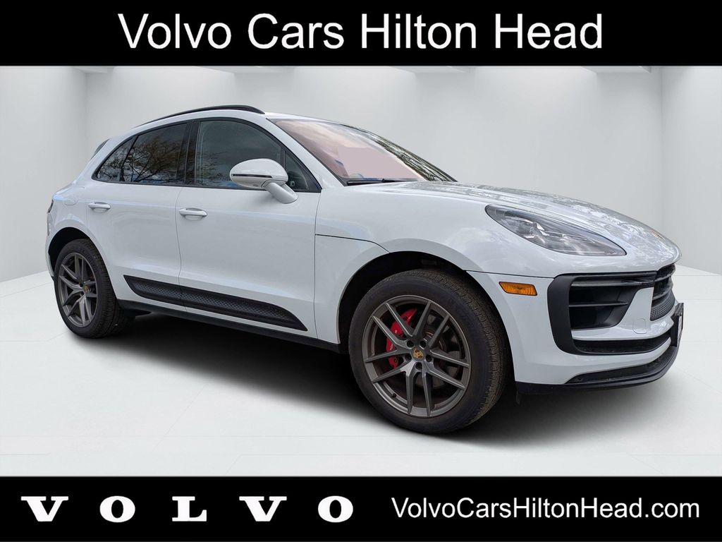 2022 Porsche Macan
