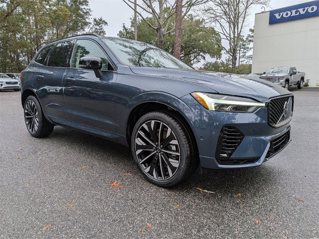 New 2026 Volvo XC60 plug-in hybrid T8 Ultra SUV