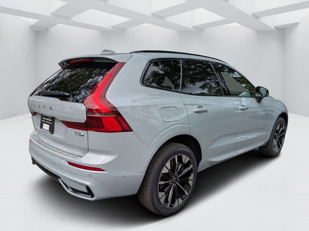 New 2026 Volvo XC60 plug-in hybrid T8 Plus SUV