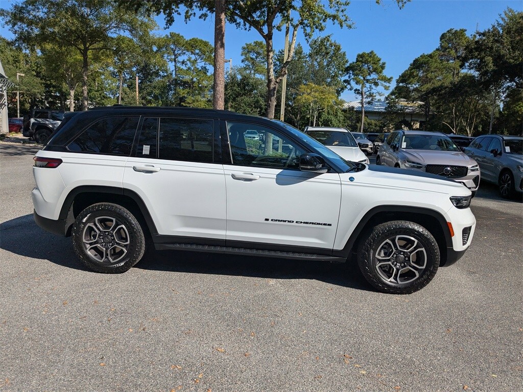 2022 Jeep Grand Cherokee Trailhawk 4xe photo 3