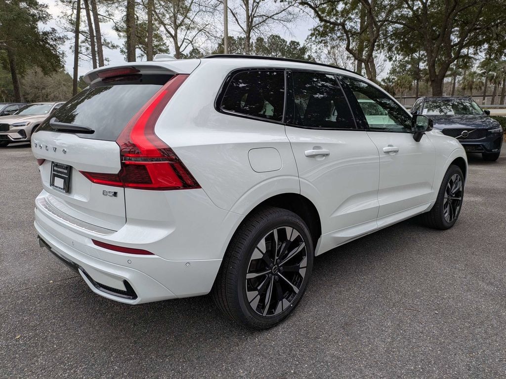 New 2026 Volvo XC60 B5 Plus SUV