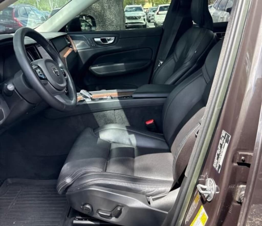 Used 2023 Volvo XC60 B5 Ultimate Bright Theme SUV