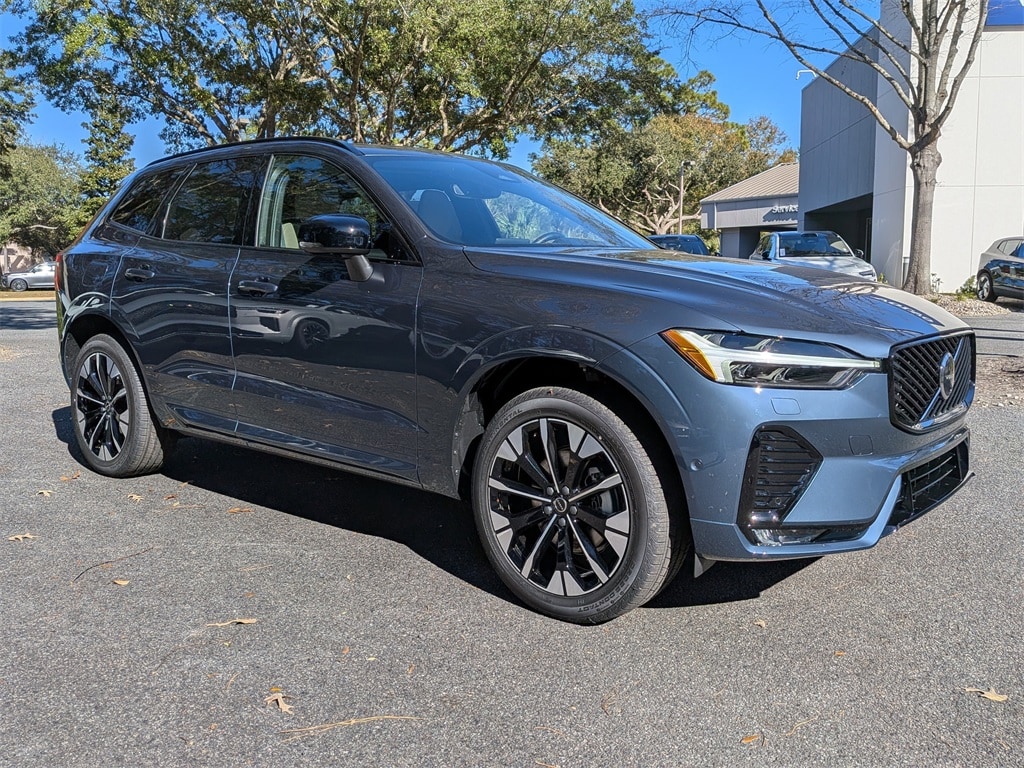 New 2026 Volvo XC60 B5 Plus SUV