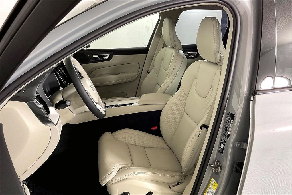 2026 Volvo XC60 Ultra - Photo 7