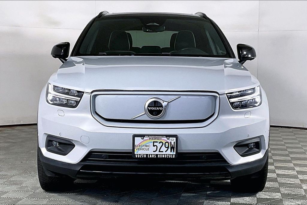 Used 2022 Volvo XC40 Plus with VIN YV4ED3UR9N2651981 for sale in Honolulu, HI