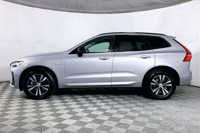 Used 2024 Volvo XC60 Core with VIN YV4H60DK2R1895931 for sale in Honolulu, HI