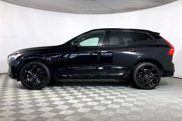 Used 2022 Volvo XC60 Momentum with VIN YV4L12DKXN1053367 for sale in Honolulu, HI