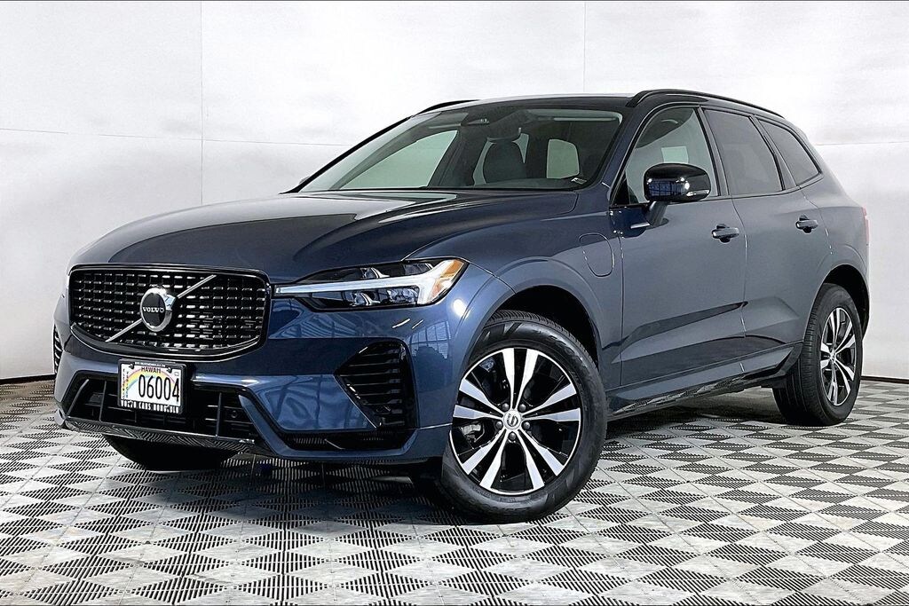 Used 2025 Volvo XC60 Plug-In Hybrid T8 Core SUV