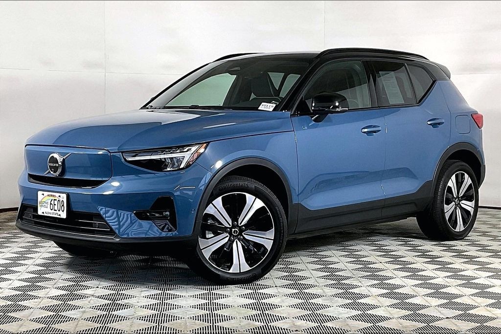 Certified 2023 Volvo XC40 Recharge Pure Electric Twin Plus SUV