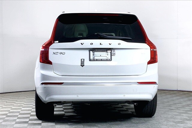 2024 Volvo XC90 T8 Plus photo 4