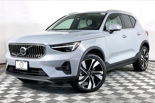 2025 Volvo XC40 Ultra's photo