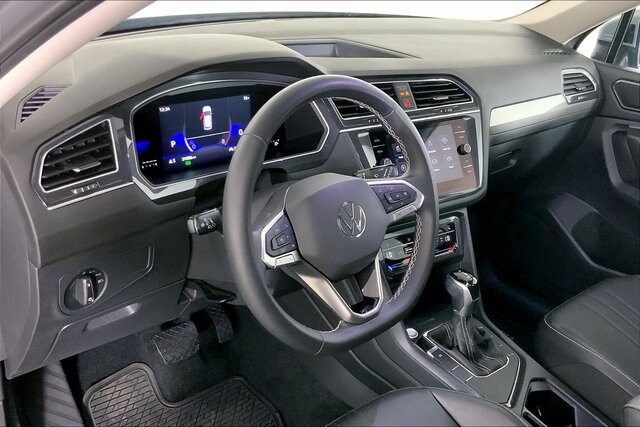 2022 Volkswagen Tiguan SE photo 4
