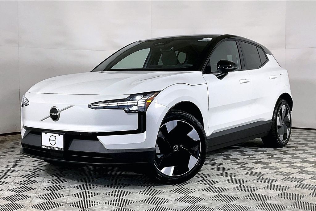 2026 Volvo EX30 Plus