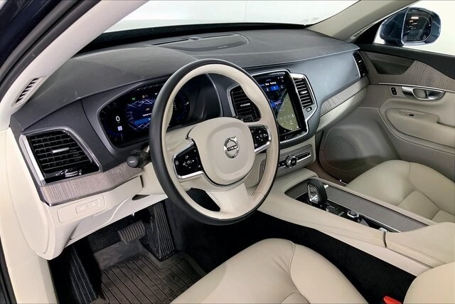 2023 Volvo XC90 AWD Plus photo 4