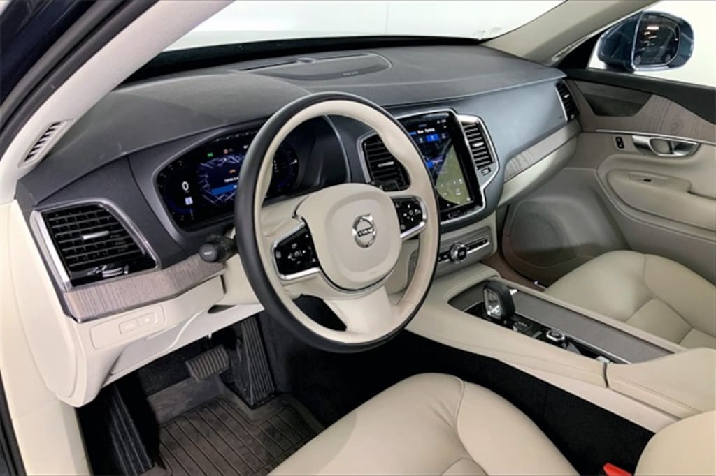 Used 2024 Volvo XC90 Recharge Plug-In Hybrid T8 Plus Bright Theme 7 Passenger SUV