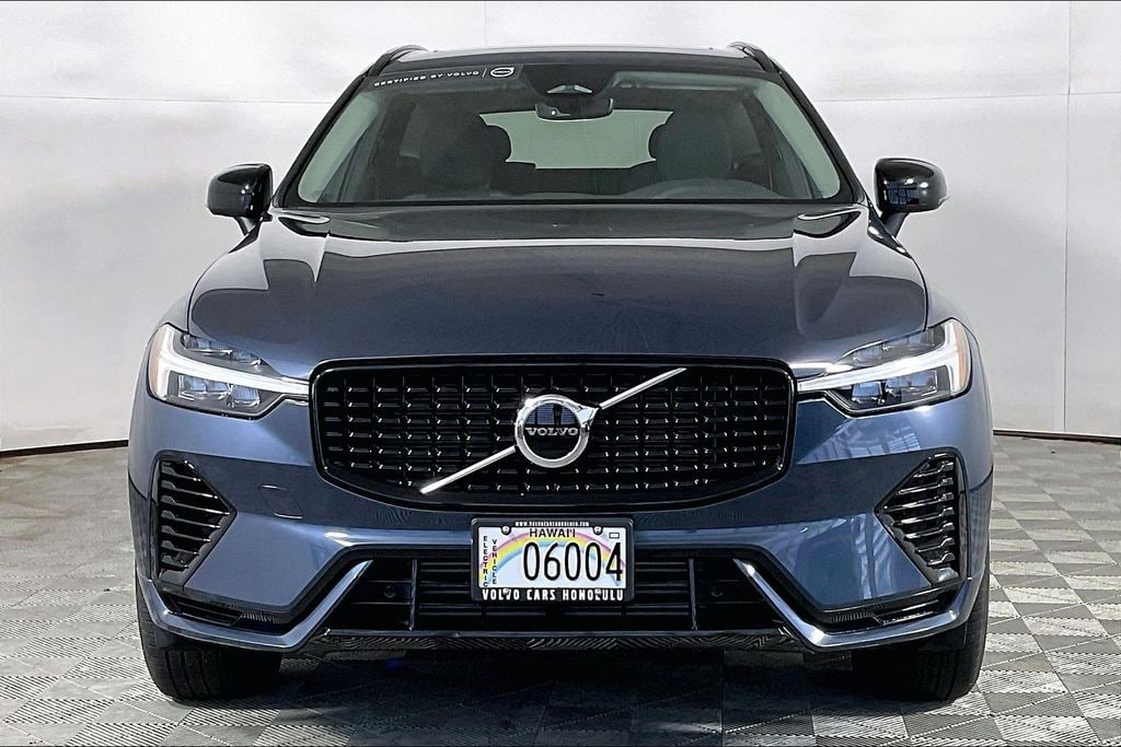 Used 2025 Volvo XC60 Plug-In Hybrid T8 Core SUV