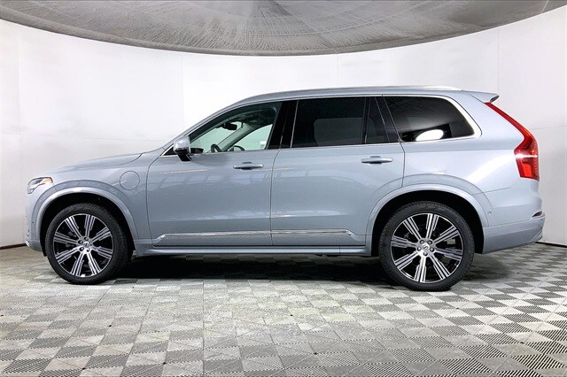2025 Volvo XC90 T8 Plus photo 2