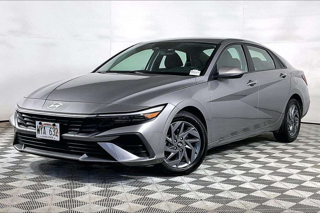 Used 2024 Hyundai Elantra SEL Sedan