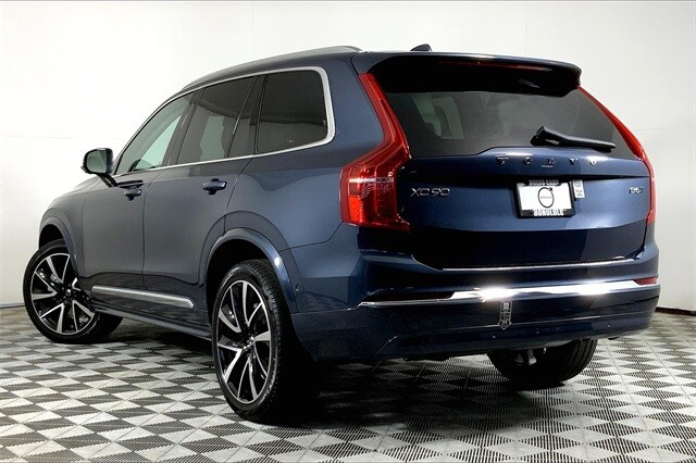 2023 Volvo XC90 AWD Plus photo 3