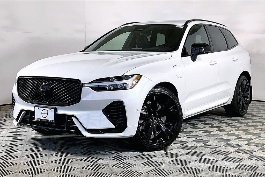 2026 Volvo XC60 T8 Ultra Black Edition Theme AWD's photo