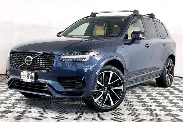 2023 Volvo XC90 Recharge Plug-In Hybrid Ultimate SUV