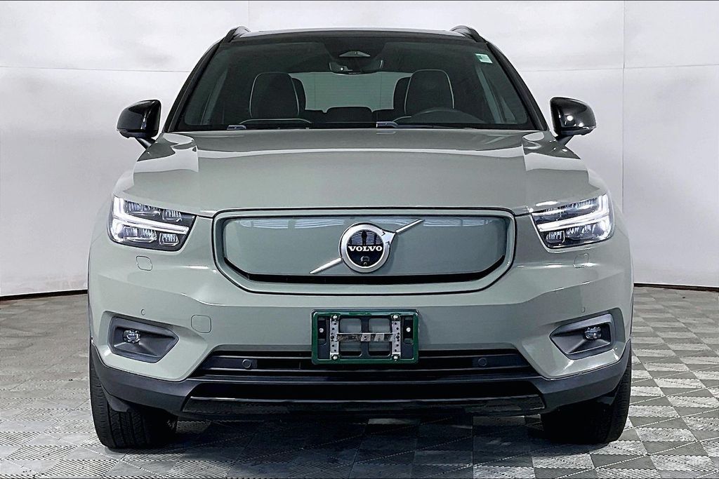 Used 2021 Volvo XC40 Recharge with VIN YV4ED3UR2M2454097 for sale in Honolulu, HI