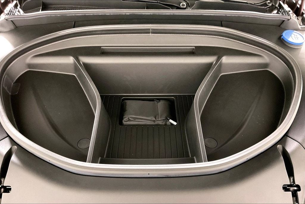 2025 Volvo EX90 Ultra - Photo 8