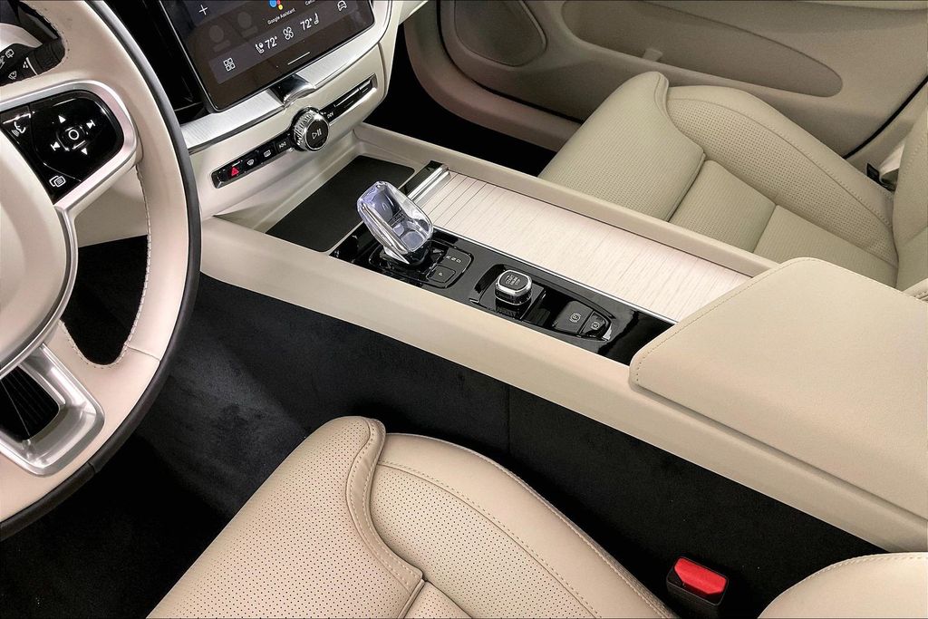 2026 Volvo XC60 Ultra - Photo 6