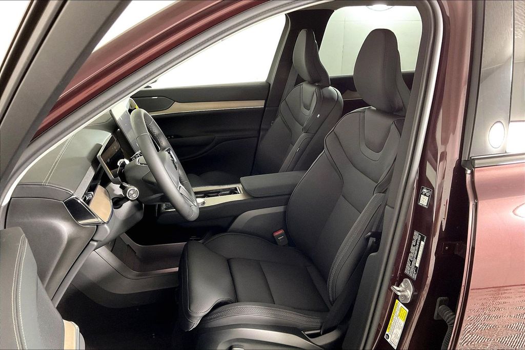 2025 Volvo EX90 Ultra - Photo 7