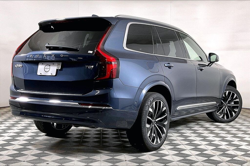 New 2026 Volvo XC90 plug-in hybrid T8 Plus 7-Seater SUV