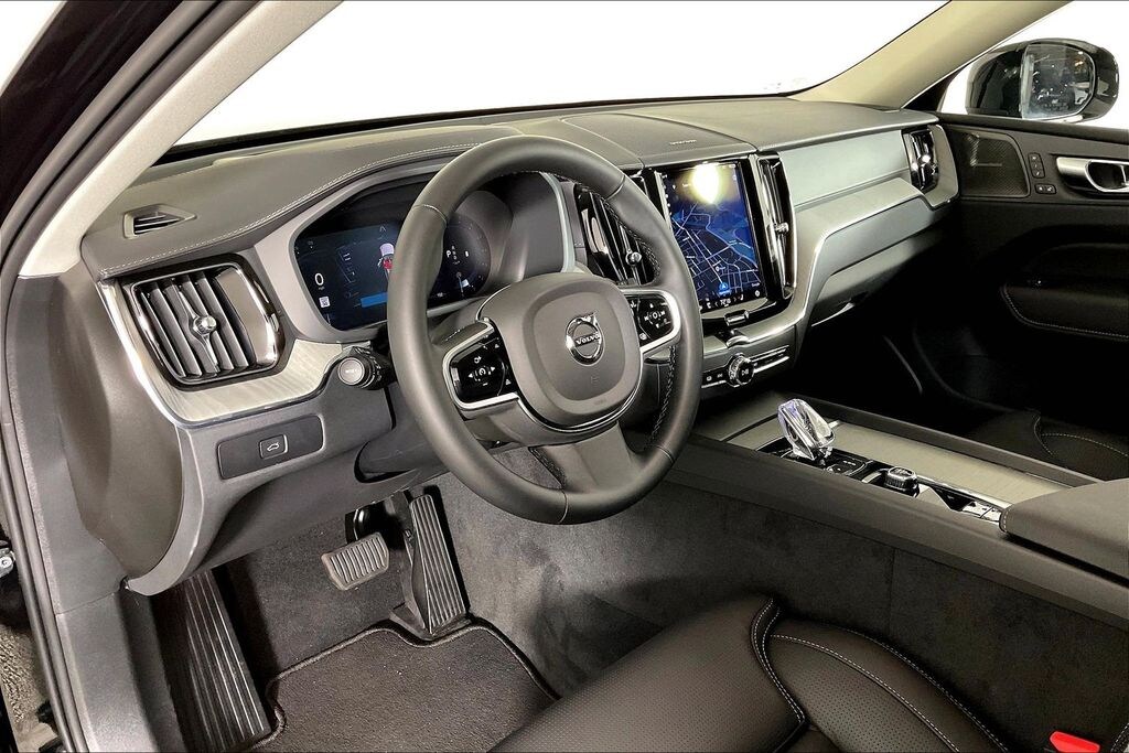 Used 2025 Volvo XC60 B5 Ultra SUV