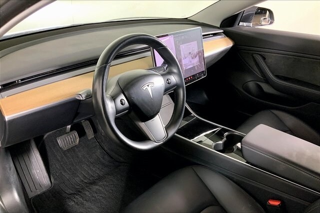 2018 Tesla Model 3 Long Range photo 4