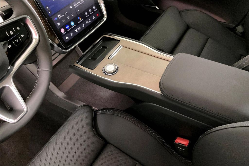 2025 Volvo EX90 Ultra - Photo 6