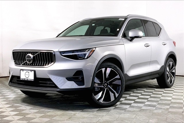 2025 Volvo XC40 Ultra's photo